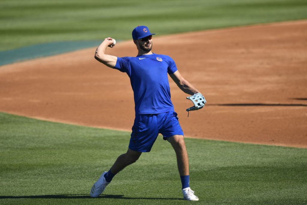 Kris Bryant warm up