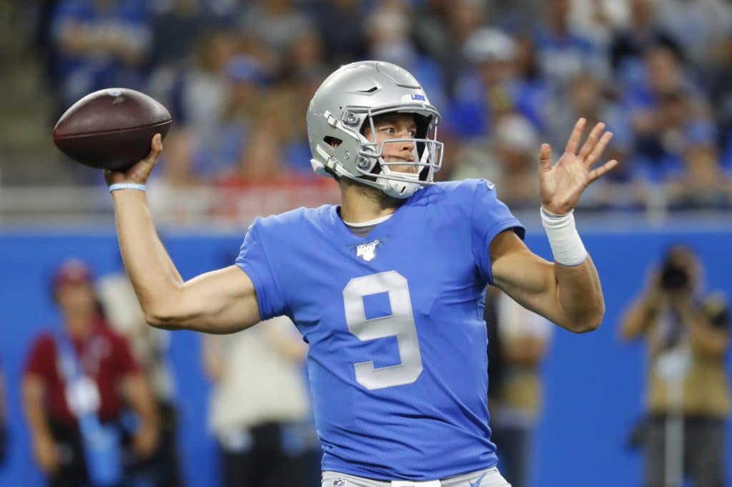 Matthew Stafford throws ball