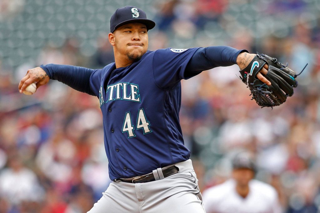 Taijuan Walker throws pitch