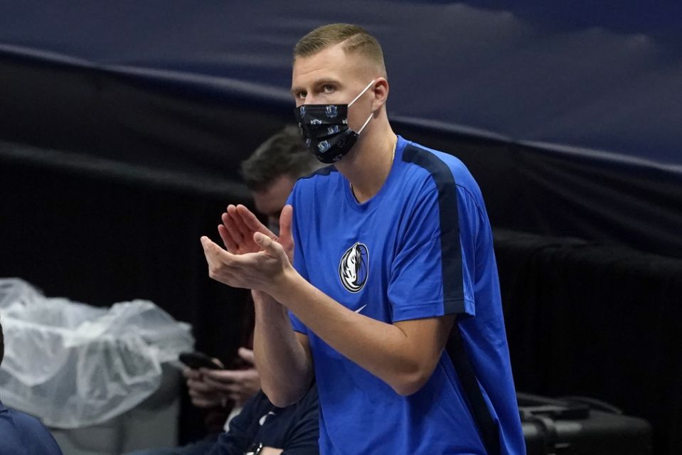 Kristaps Porzingis sideline