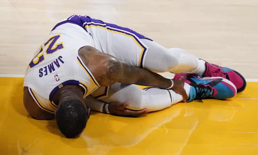 LeBron James ankle injury