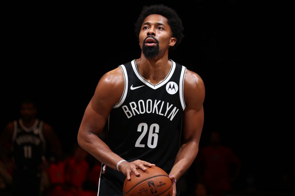 Spencer Dinwiddie free throw