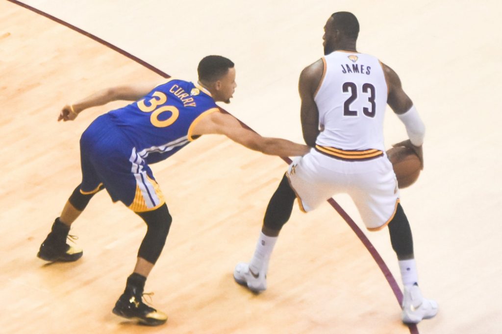 Steph Curry LeBron James